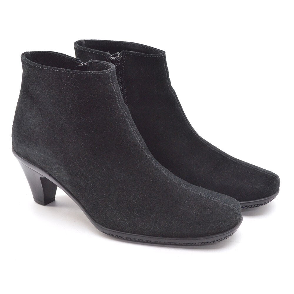 La Canadienne Dove Black Suede Zip Ankle Boots 8 M